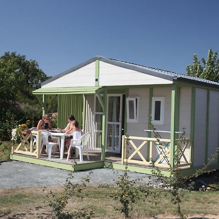 Отель Camping Des Rulieres Saint-Valerien Номер фото