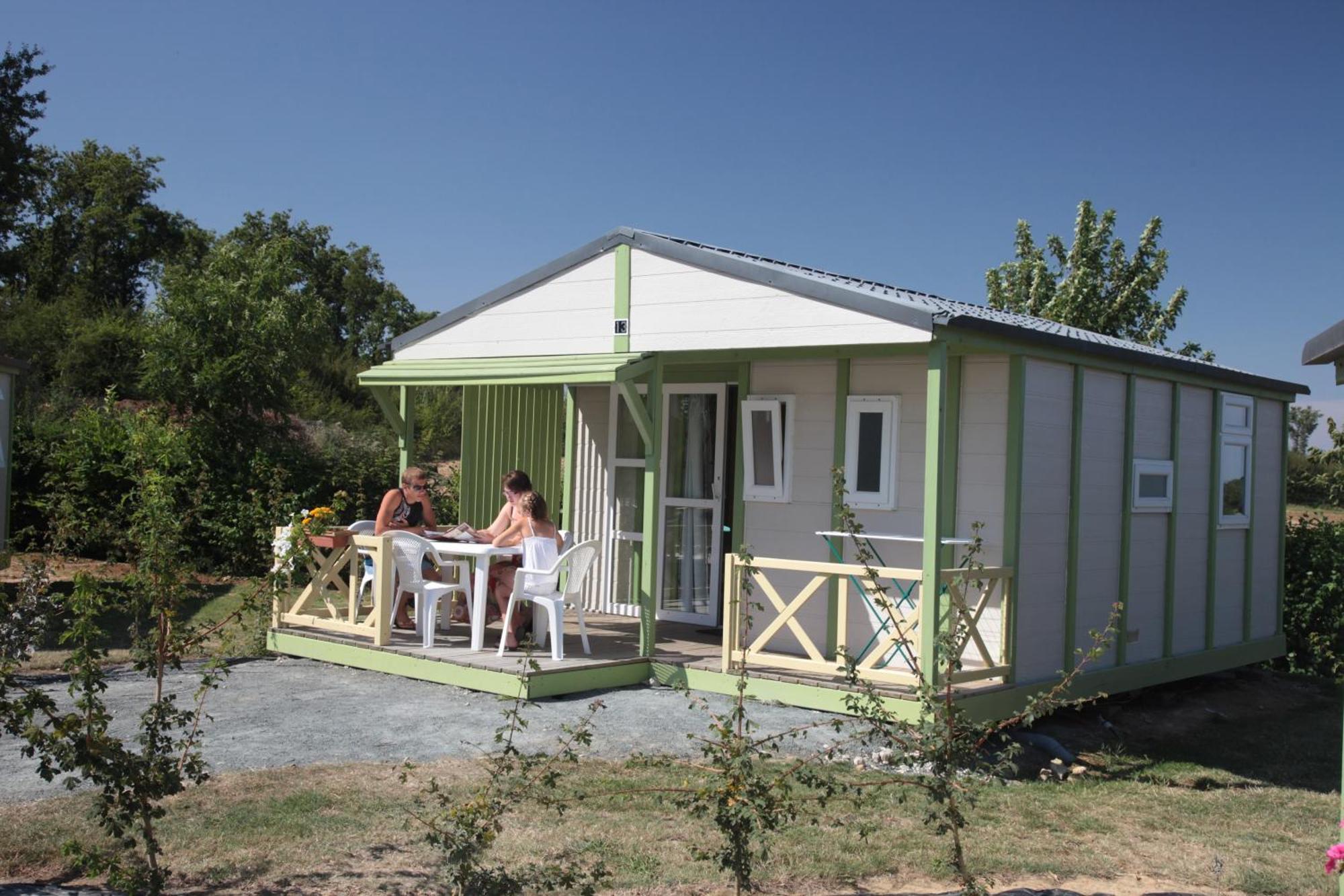 Отель Camping Des Rulieres Saint-Valerien Номер фото